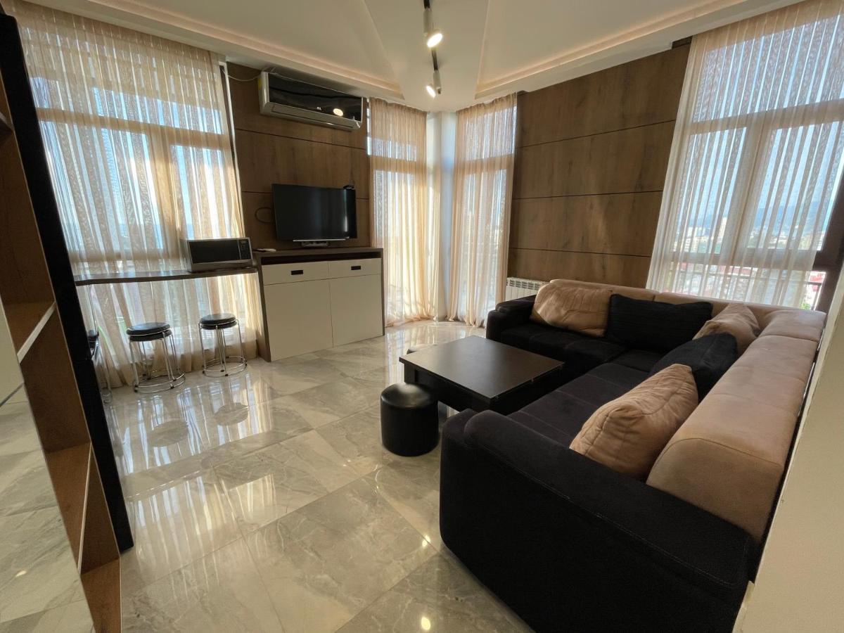 Apartments At Like House Batumi Exterior photo