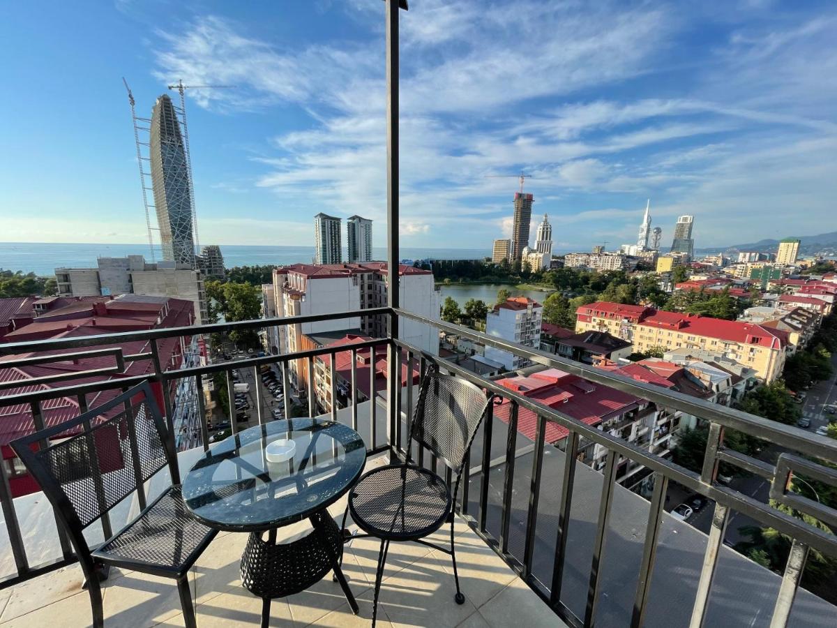 Apartments At Like House Batumi Exterior photo