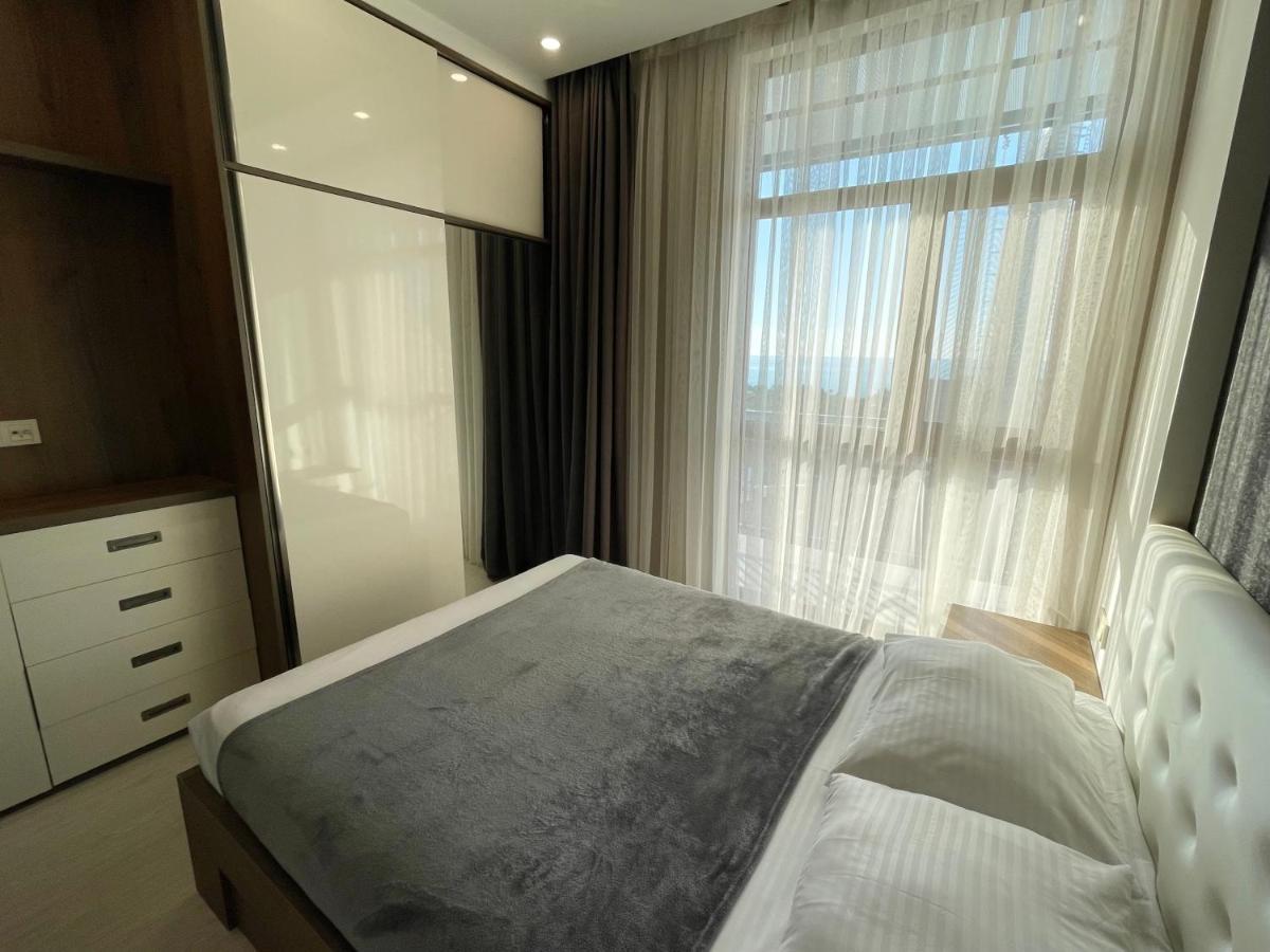 Apartments At Like House Batumi Exterior photo