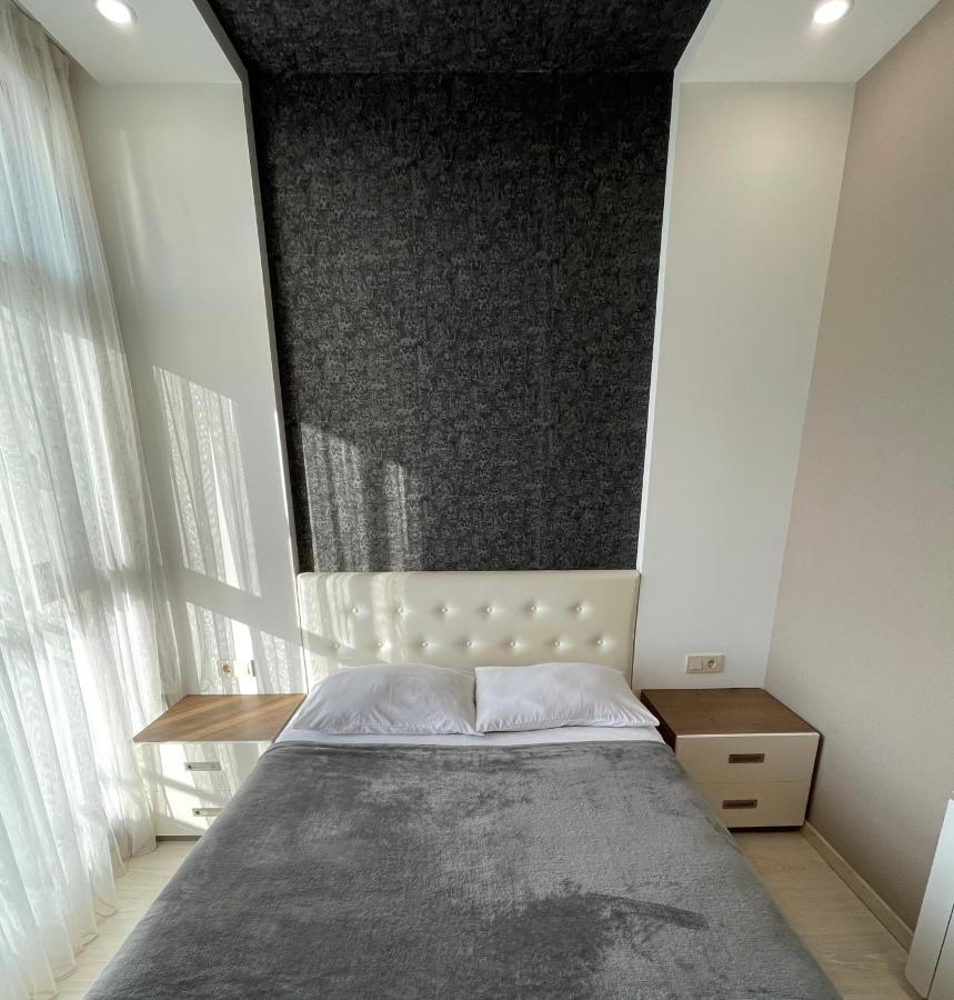 Apartments At Like House Batumi Exterior photo