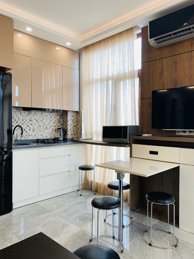 Apartments At Like House Batumi Exterior photo